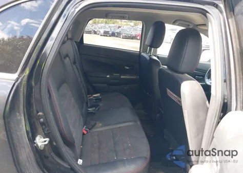 2018 Mitsubishi Outlander Sport 2.4 Se из США, поврежденный, VIN JA4AR3AW8JZ012399